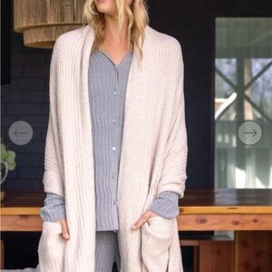Barefoot Dreams Soft Warm Lite Heathered Travel Shawl Deep Pockets Stone NWT